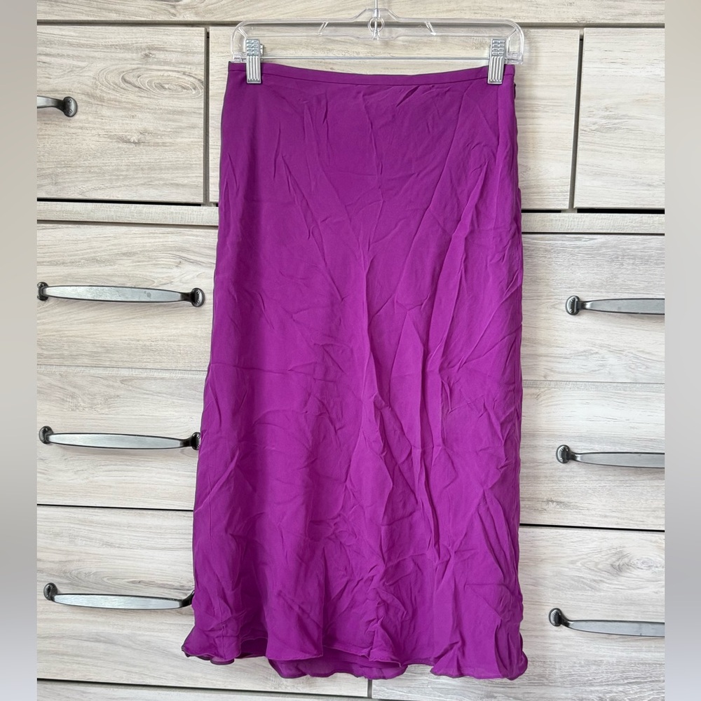 Vintage Ann Taylor 100% Silk Fuchsia Midi Skirt Flowing Slip Style Size 4P - Picture 1 of 8